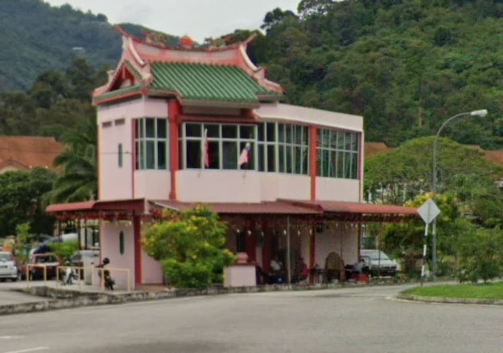 TOKONG DEWA KUAN KONG ( TIONG GHEE TONG), BALIK PULAU