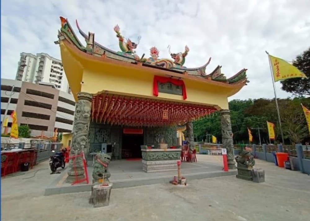 TOKONG DEWA HEN THEAN SEONG TAY SUNGAI DUA