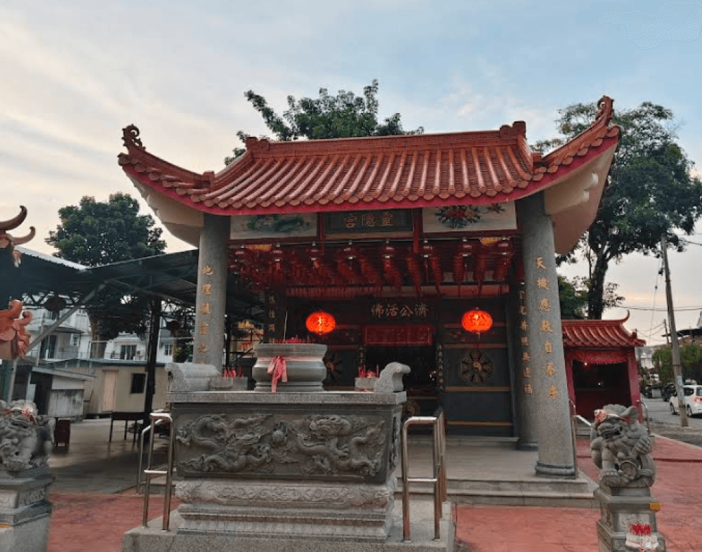 TOKONG DEWA CHEY GONG HUA HOOD (LING YIN GONG) TAMAN TERATAI BUTTERWORTH