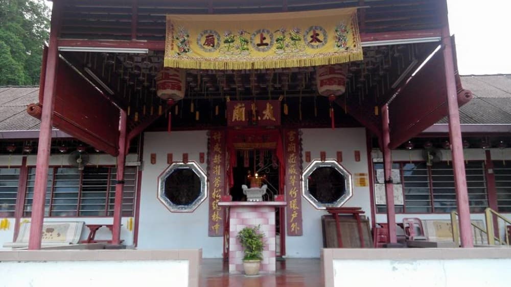 RUMAH BERHALA THAI SEONG LOH KOON AIR ITAM