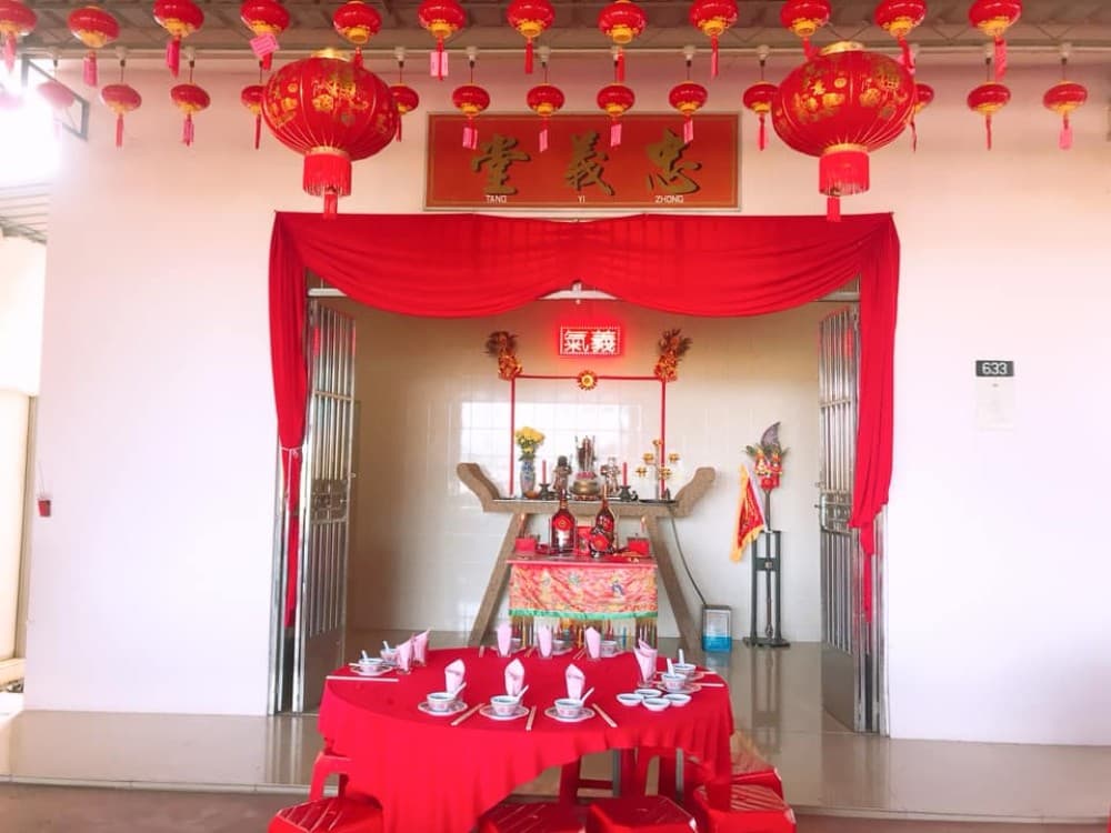 TOKONG TAO DEWA ZHONG YI TANG GUAR KEPAH, KEPALA BATAS