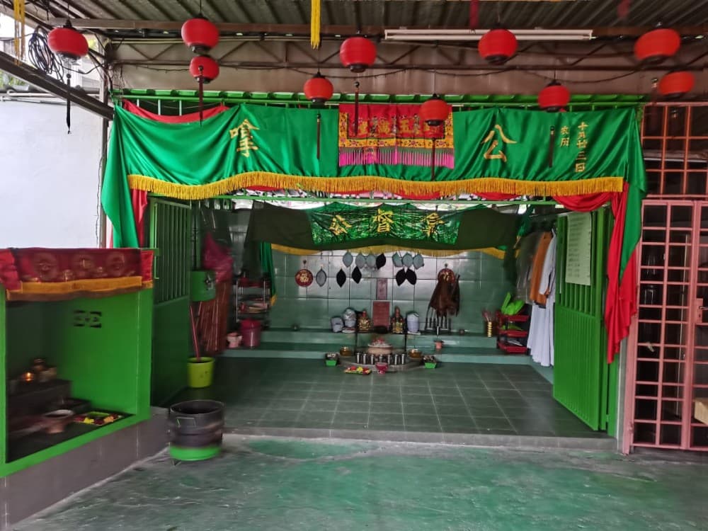 TOKONG NA TOK KONG DESA MAWAR