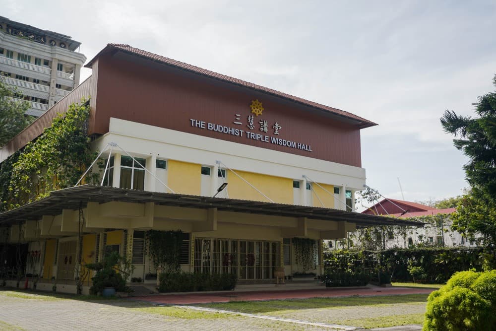 DEWAN BUDDHA TRIPLE WISDOM PULAU PINANG