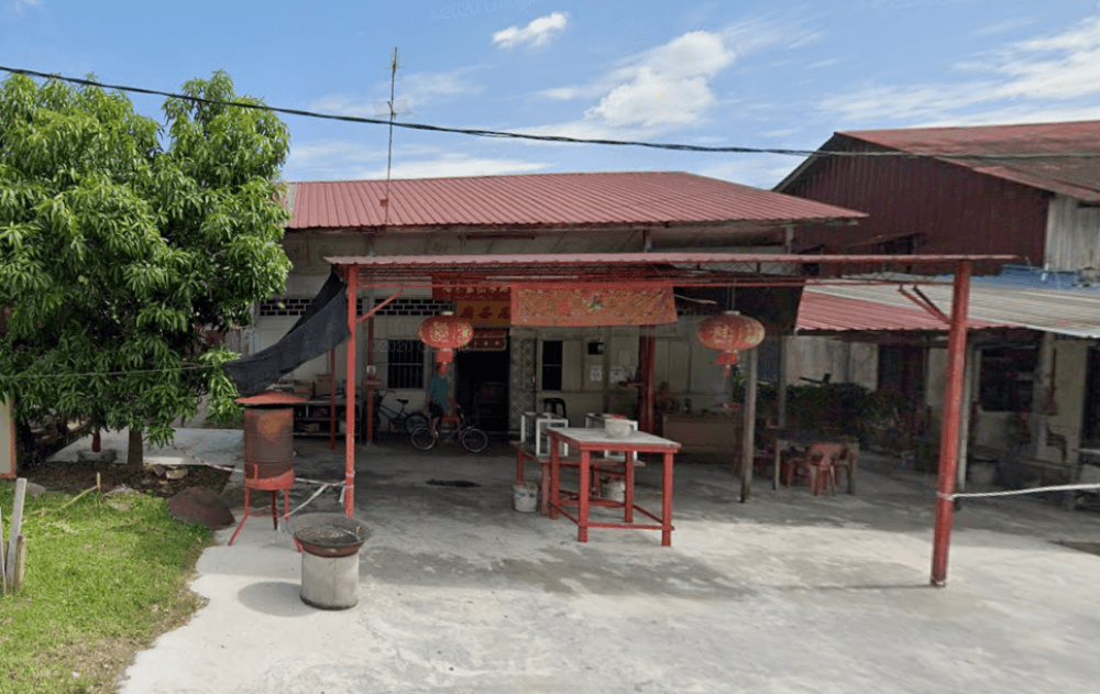 TOKONG KUN LUN MIAO PERKAMPUNGAN BERAPIT
