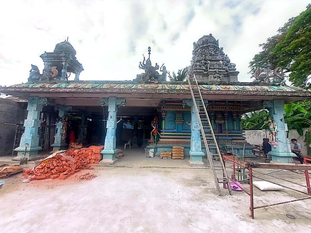 KUIL NADUTHURAI SRI DEVI KARUMARIAMMAN PULAU PINANG